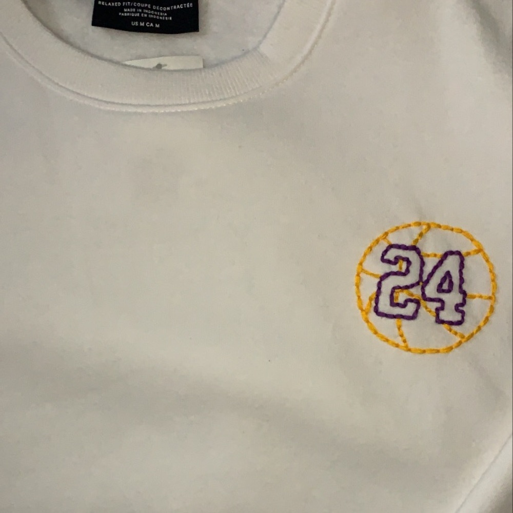Embroidered Crewneck
